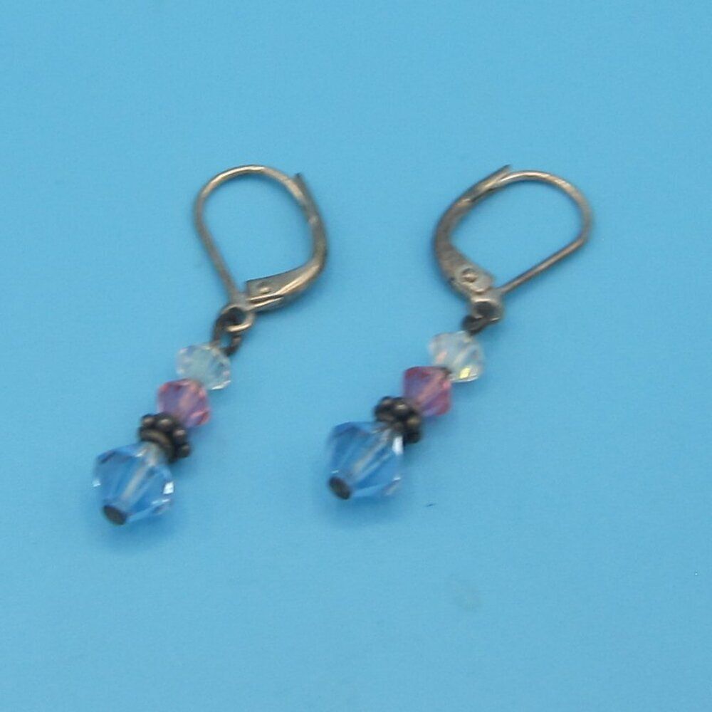 💥5/$10💥 Handmade Pink blue bead earrings Pre-owned 💙 🩷